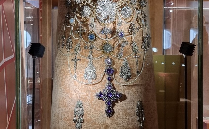 i gioielli e noi: preziosità e rappresentazioni in mostra a Vicenza
